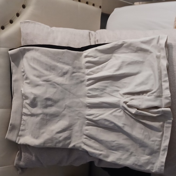 Brand New Blanqi shorts - Picture 7 of 8